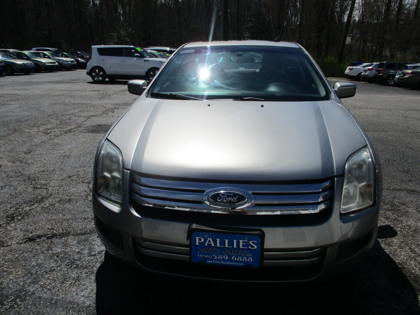 2009 SILVER Ford Fusion I4 SE (3FAHP07Z19R) with an 2.3L L4 DOHC 16V engine, AUTOMATIC transmission, located at 540a Delsea Drive, Sewell, NJ, 08080, (856) 589-6888, 39.752560, -75.111206 - Photo#9